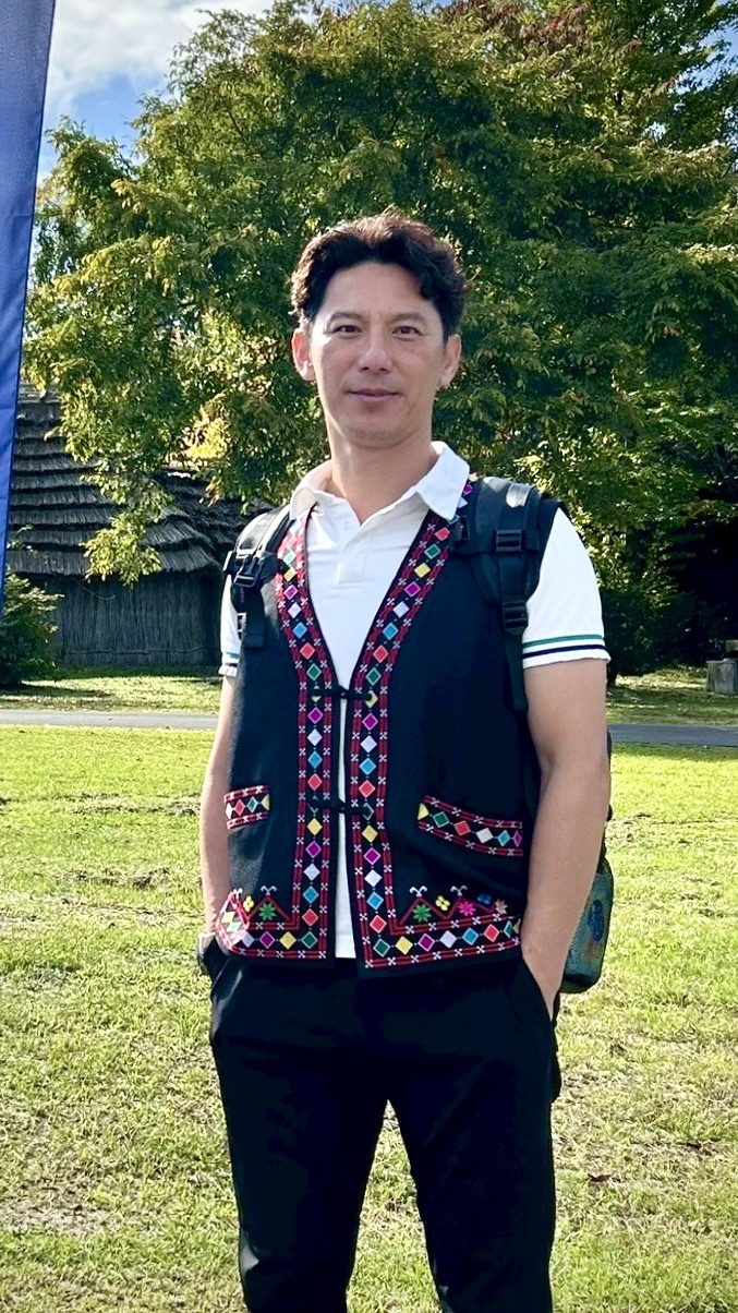 利張嘉華