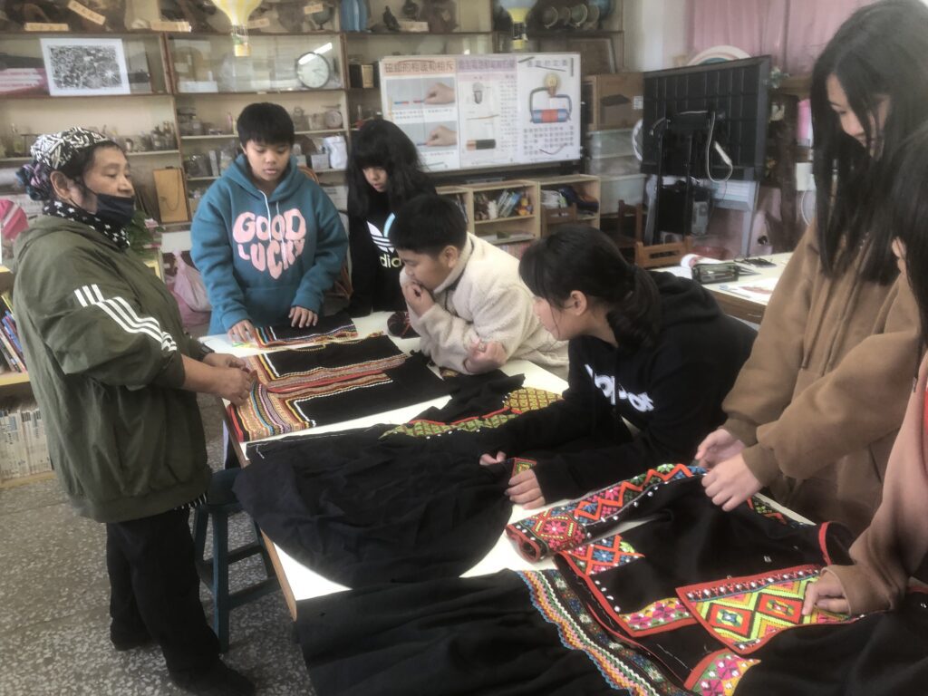 衣飾文化大不同(布農族)